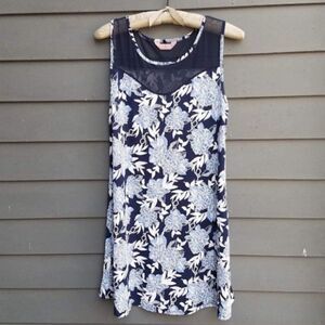SJS Blue/White Floral Dress Size Medium
